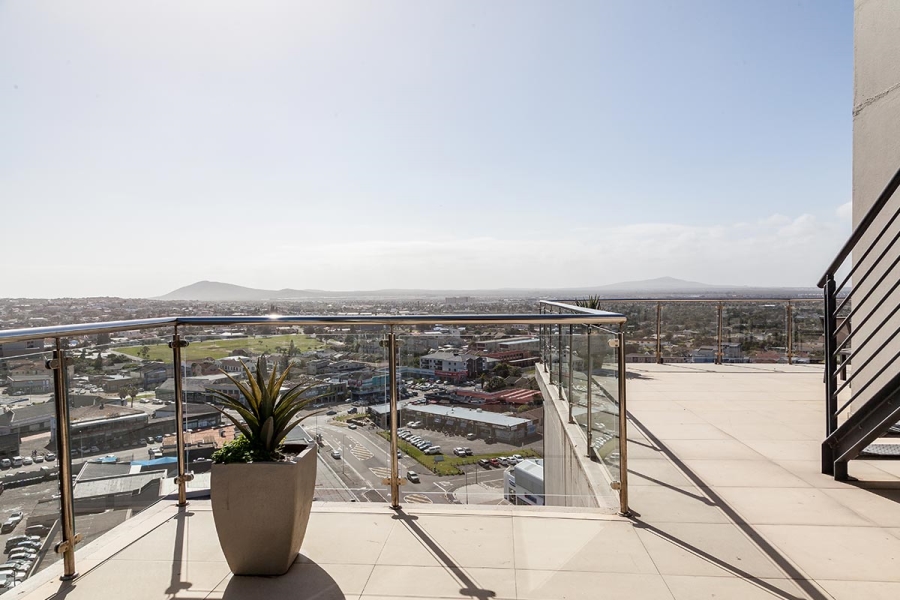 3 Bedroom Property for Sale in Bloubergstrand Western Cape